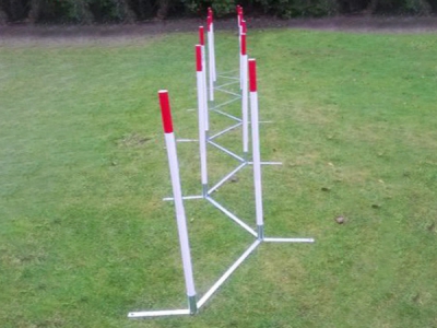 Agility Slalom met scharnieren